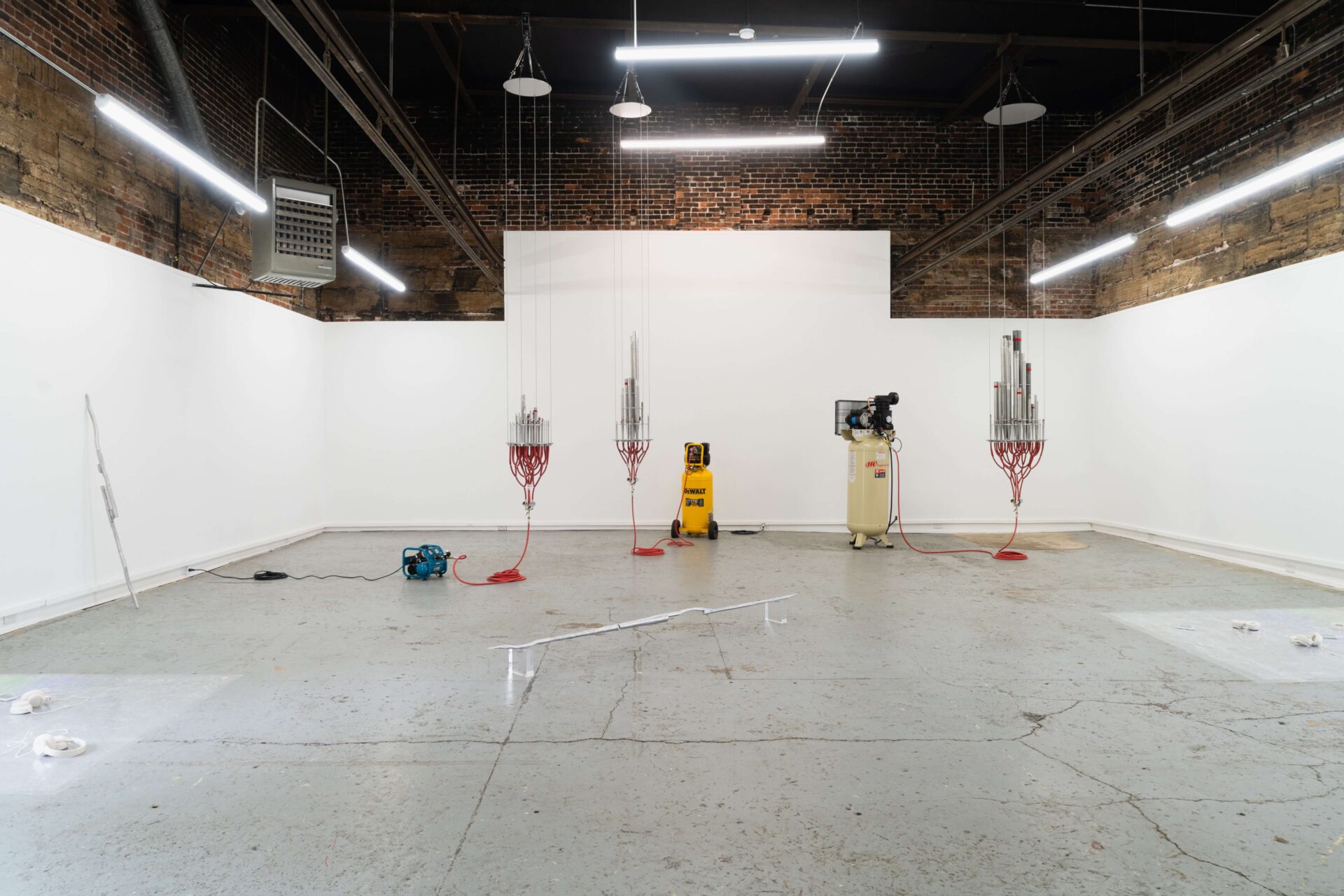 2 Installation view New Formations