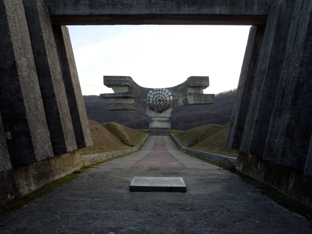 Monument to the peoples of Monslavia